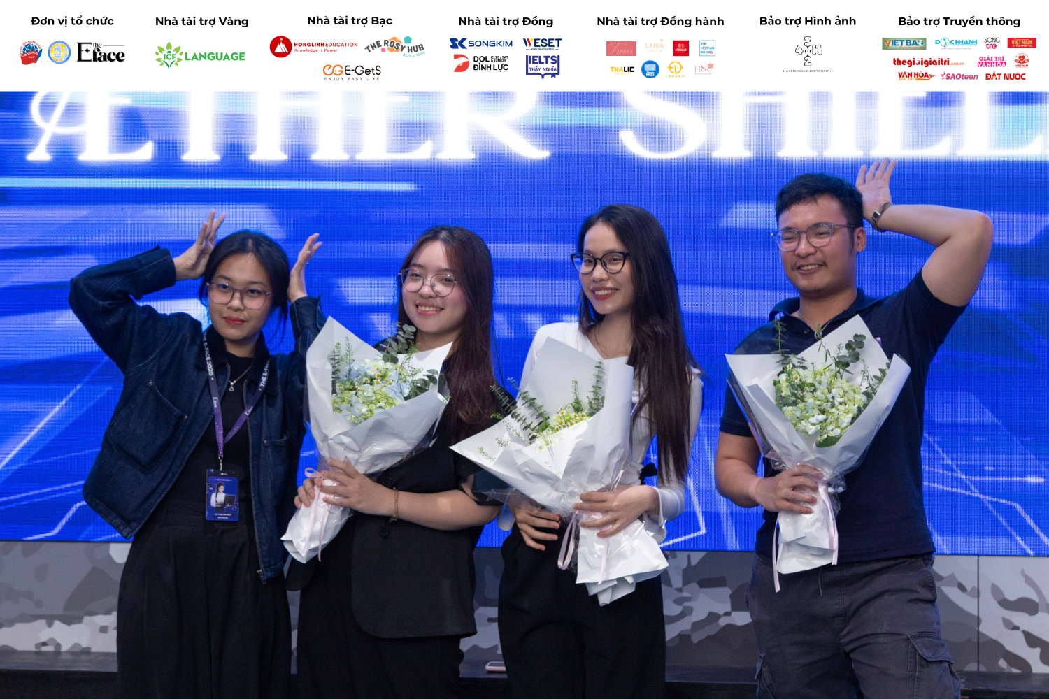 Đội thi CYBERCROWN giành danh hiệu “Đội thi xuất sắc nhất”